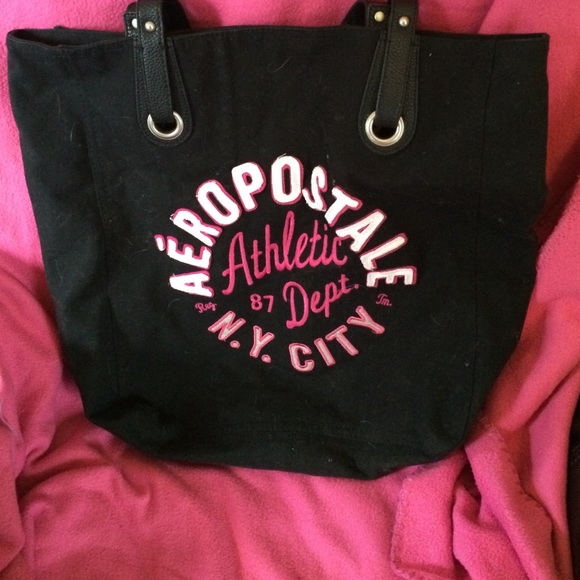 Black and pink Aeropostale tote bag.