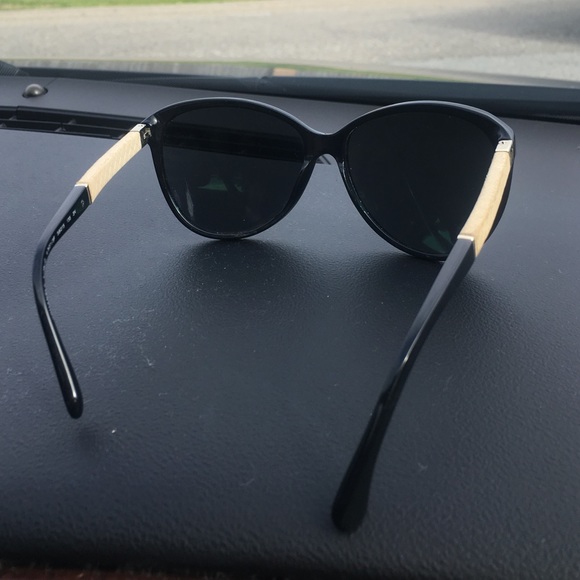 AUTHENTIC Chanel sunglasses - Picture 3 of 3