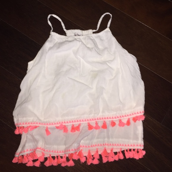 White like new shirt with pink riffles