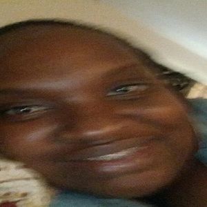 Meet your Posher, Dominique