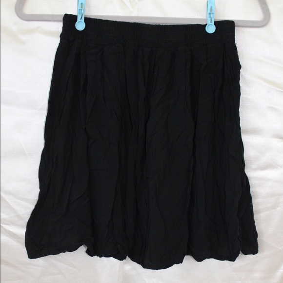 One Size Brandy Melville Shifty Skirt