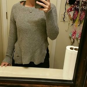 Cute Toms sweat shirt