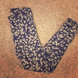 SOLD Floral jeggings size 0-2