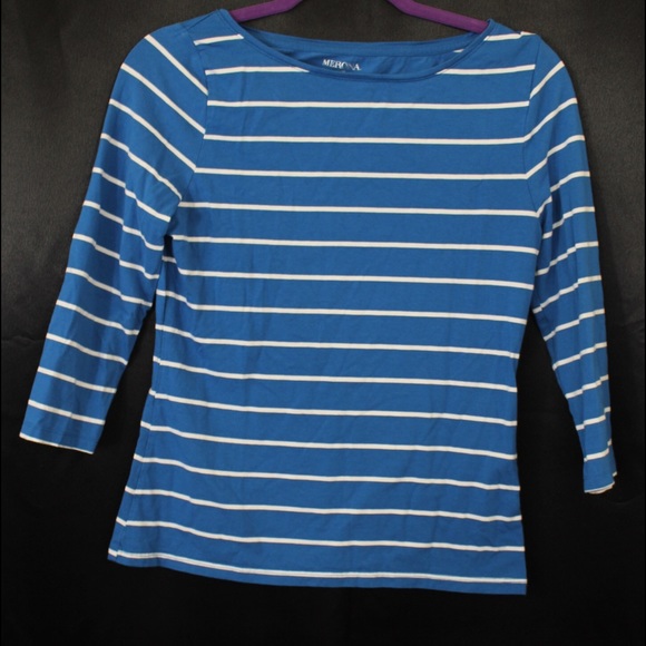 3/4 Sleeve Blue and White Striped Shirt