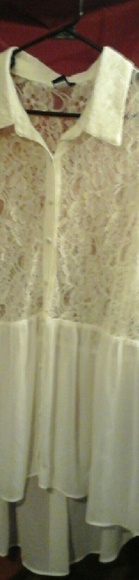Torrid size 3 hi lo cream lace top
