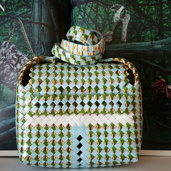 Vintage Handbags - Vintage 1980's Folded Paper Crossbody Handbag
