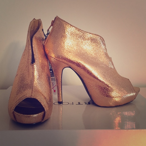 Metallic heeled booties