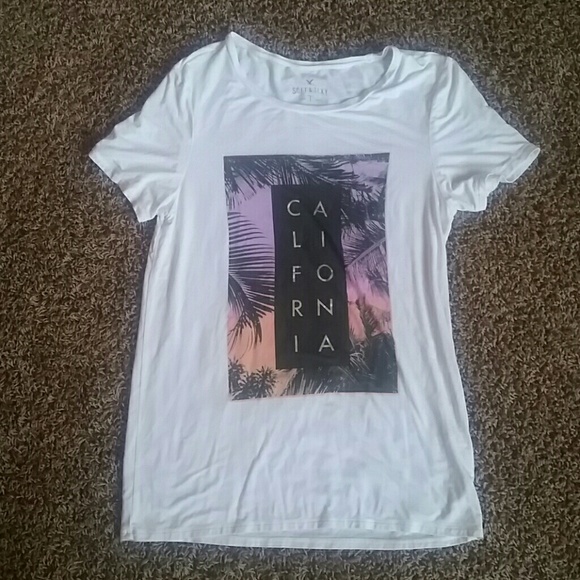 American Eagle tee