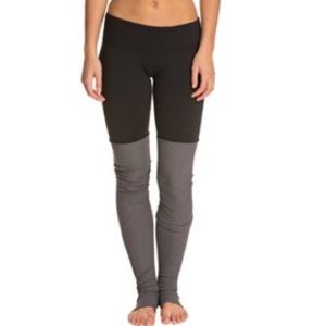 NEW! ALO yoga goddess leggings