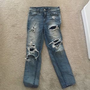 American eagle crop distressed jeans