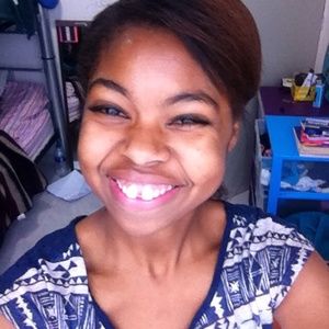 Meet your Posher, Angelica