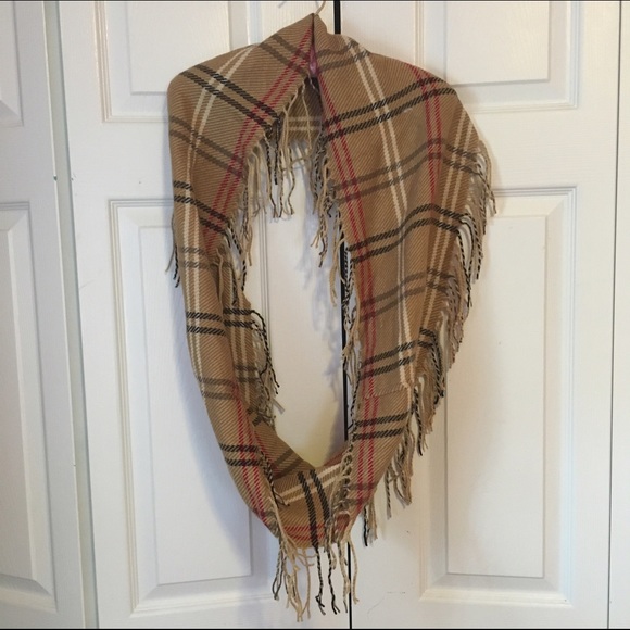 Plaid scarf