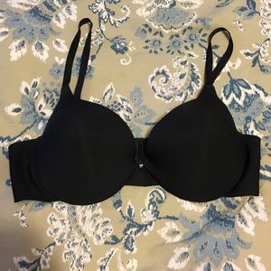 Black Maidenform Bra
