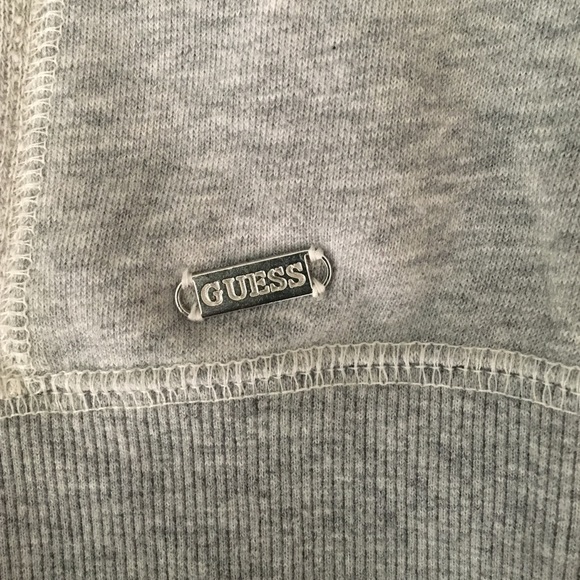long sleeve GUESS zip up - Picture 3 of 4