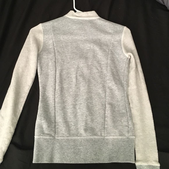 long sleeve GUESS zip up - Picture 4 of 4