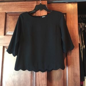 Black scalloped 1/3 dress shirt