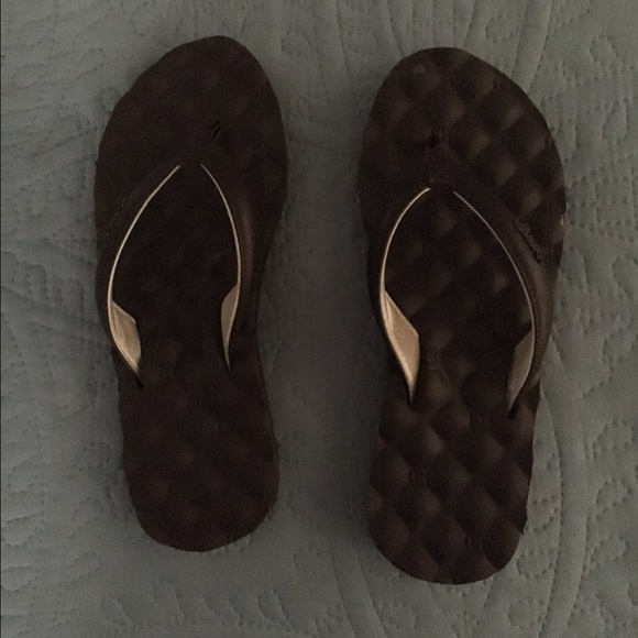 Reef flip flops w/padded bottom