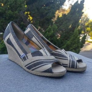 TOMS Striped Wedges