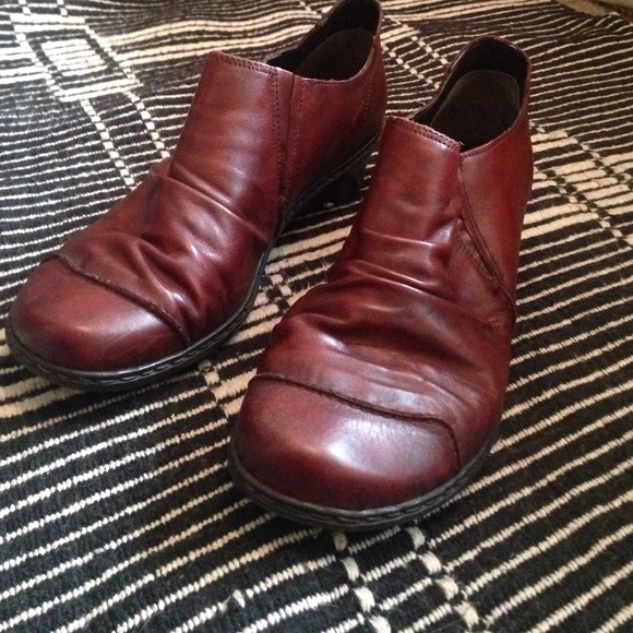 Rieker slouch burgundy shoe