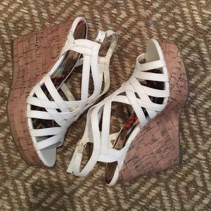 Madden girl wedges
