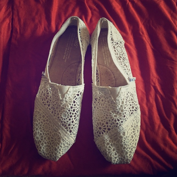 TOMS Natural Moroccan Crochet Women's Classics