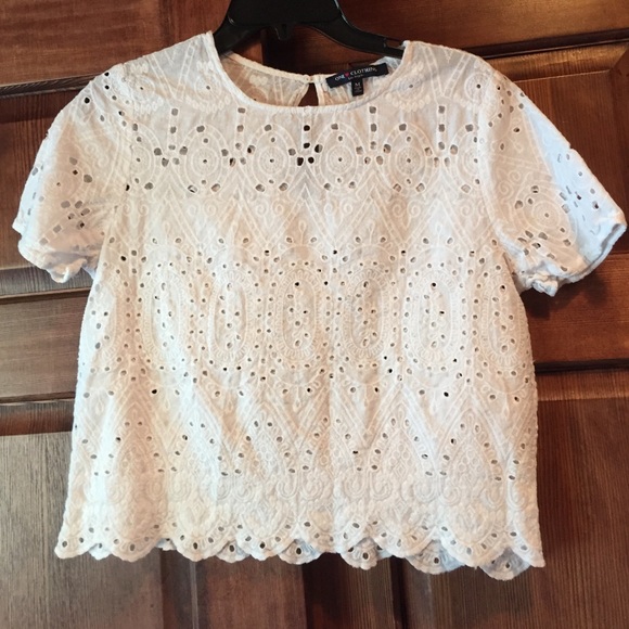 White lace tee shirt - Picture 1 of 2