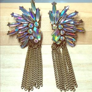 Angel wing shape drop earrings