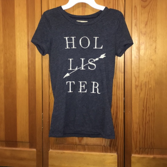 Hollister t shirt