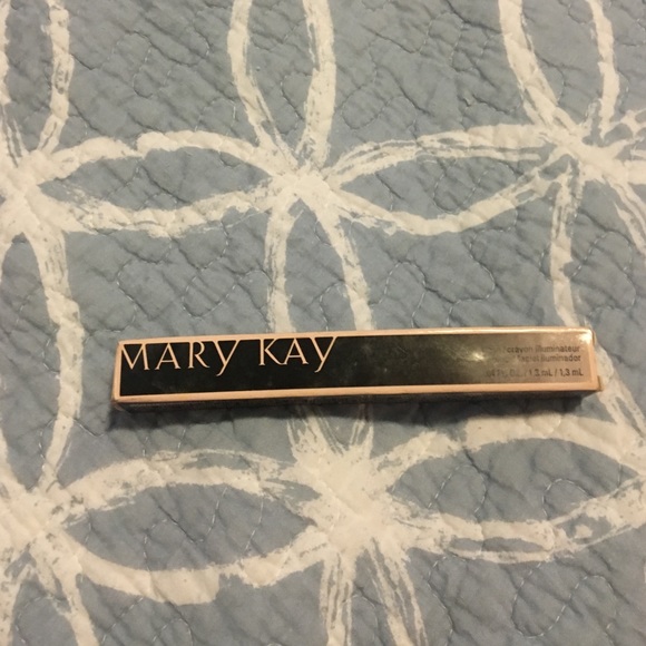 Mary Kay facial highlighting pen