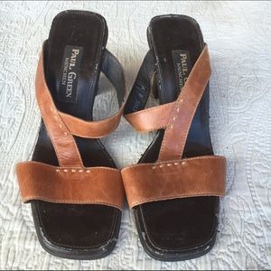 Paul Green brown leather heels