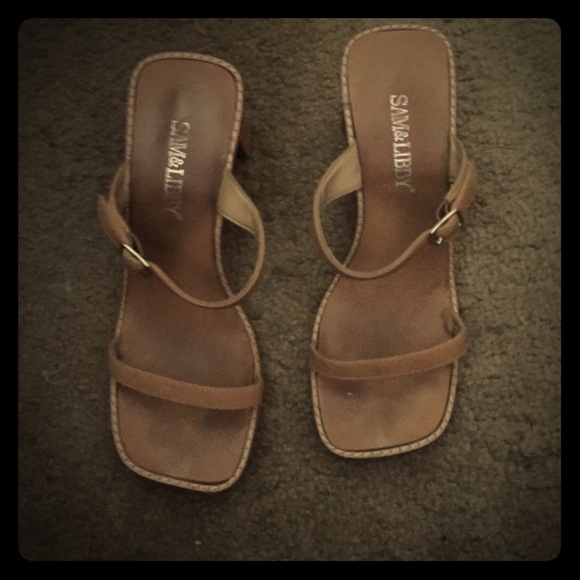 Shoes - Picture 1 of 2