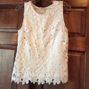 Thick white floral lace work tank top