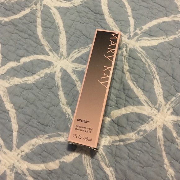Mary Kay CC cream NIB light-to-medium