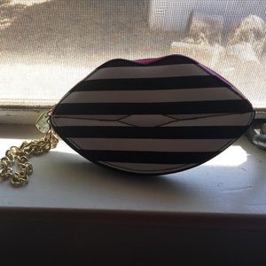 Lip design makeup bag