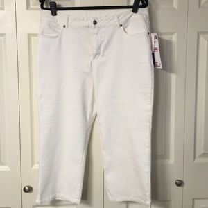 Women With Control white denim capris