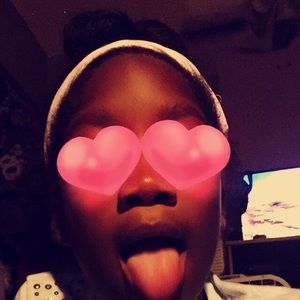 Meet your Posher, Dakota