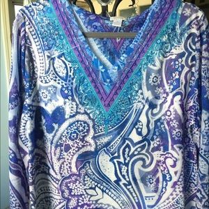 Never Chico's SIZE 2. Sheer Sleeve. Soft body. $24