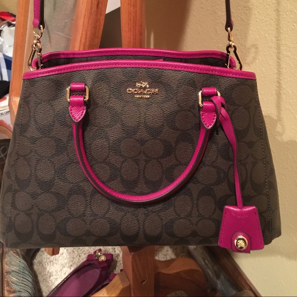 Coach bag.🌺
