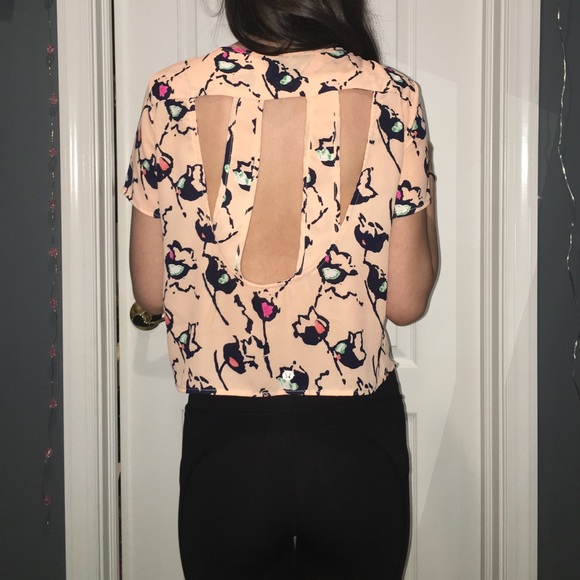Cute Peach Floral Chiffon Shirt - Picture 2 of 2