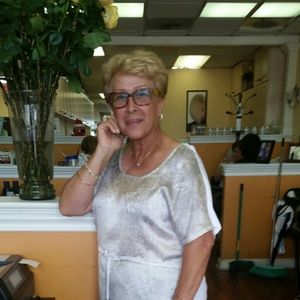 Meet your Posher, Awilda