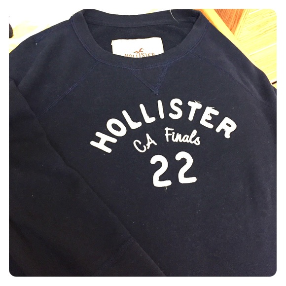 New Navy Blue Hollister crew neck sweater