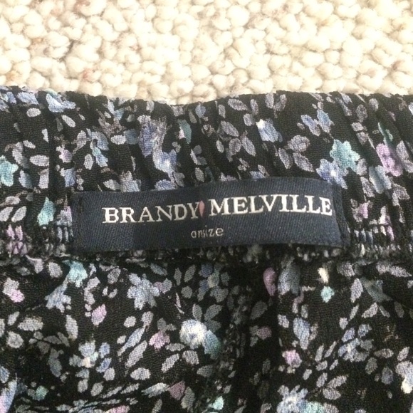 Brandy Melville floral skirt - Picture 2 of 2
