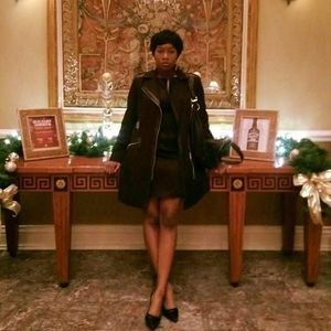 Meet your Posher, Nicole