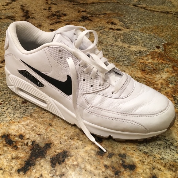 Nike PersonId shoes- air max