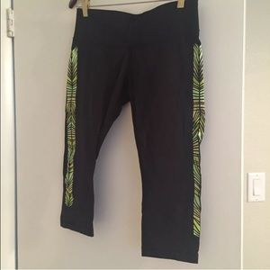 Lululemon black crop leggings