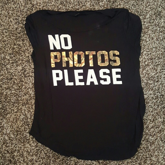 No photos please black t-shirt