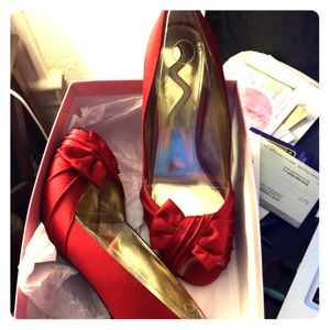 Nina Futura Red shoe