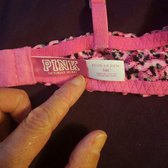 4 Victoria's Secret PINK bras $20 for all 4! - Picture 3 of 4