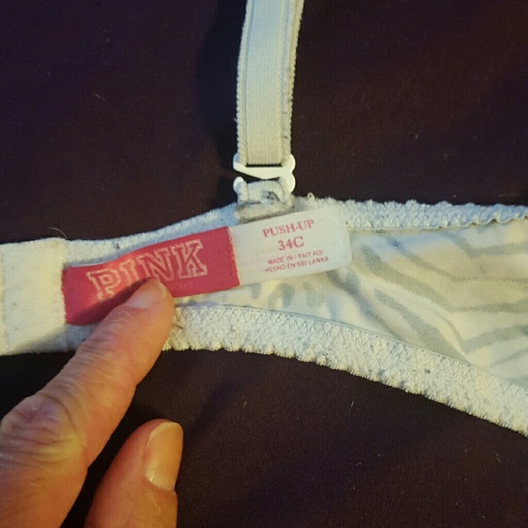 4 Victoria's Secret PINK bras $20 for all 4! - Picture 4 of 4