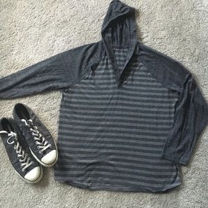 Men's striped long sleeve hooded shirt